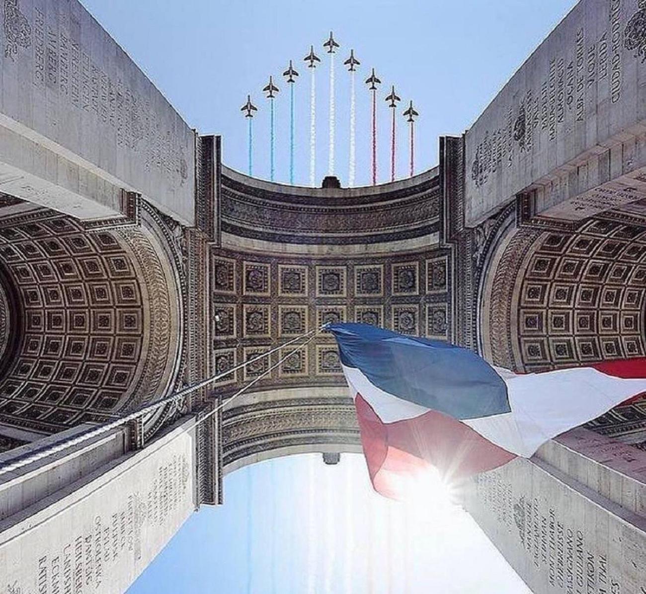 115 - Urban Vuitton Saint Denis Apartment Paris Exterior photo